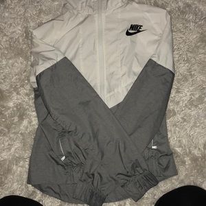 Nike wind breaker